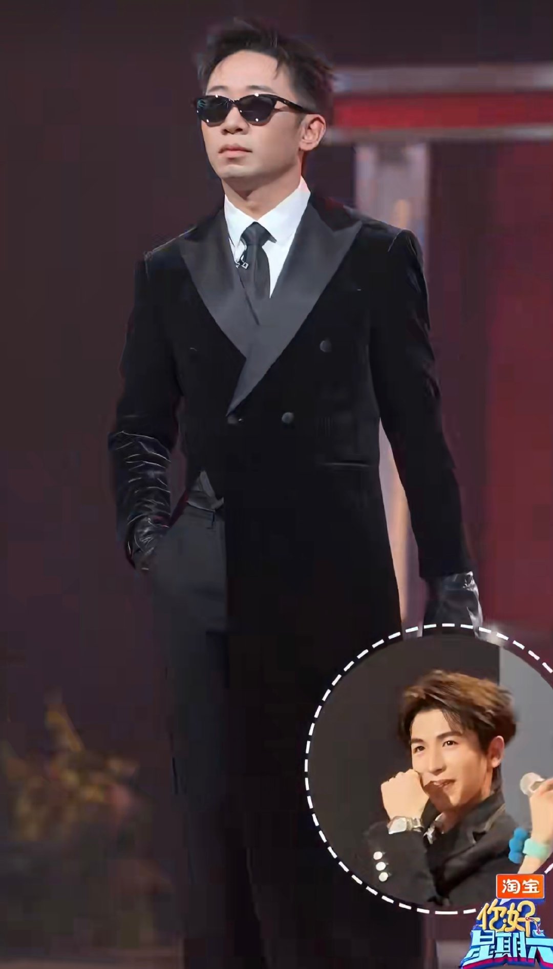 杨迪cha了张凌赫进行曲张凌赫看杨迪复刻跨年走秀reaction 从造型到步伐精