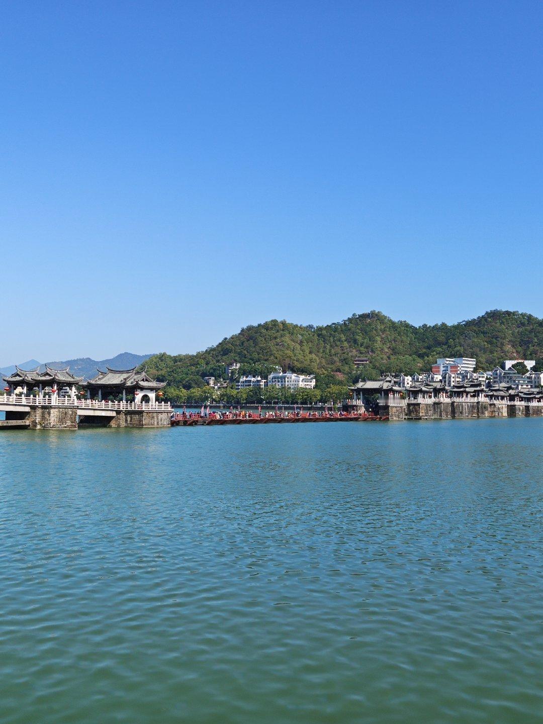 广东是不是只要超过30公里，就会有个收费站？30公里的路程，一上车，司机就问，要