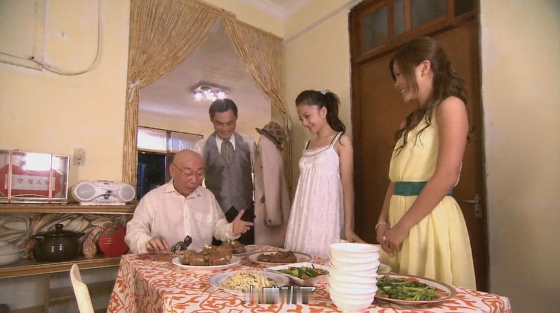 小麦大结局这几套穿搭都很漂亮，以现在的眼光看都不过时。
#公主小妹#