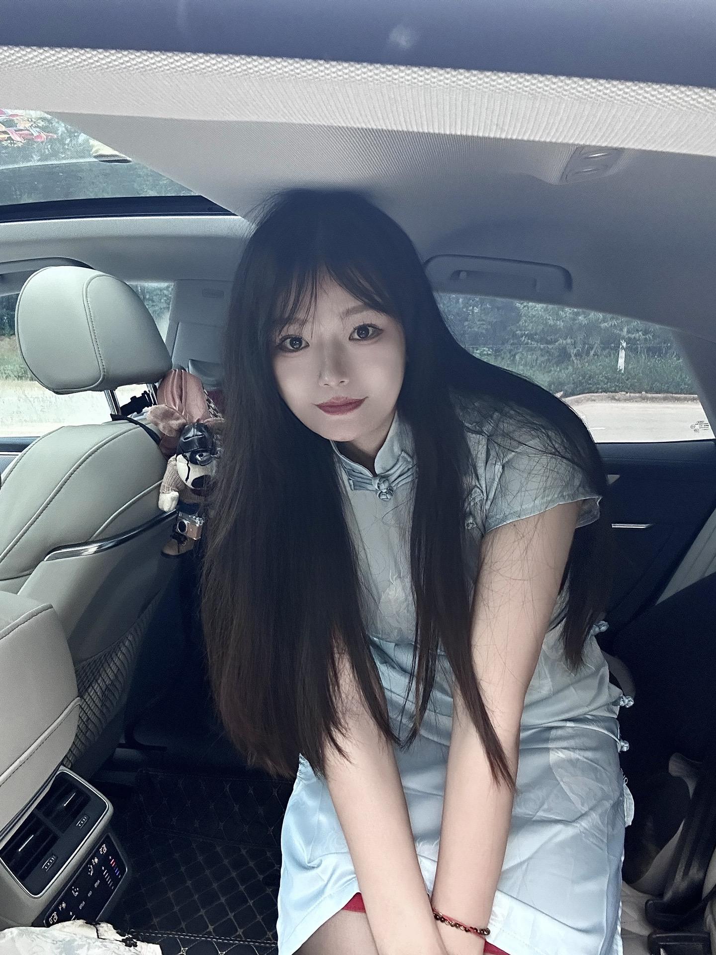 “谈一个比自己大的女朋友什么体验”