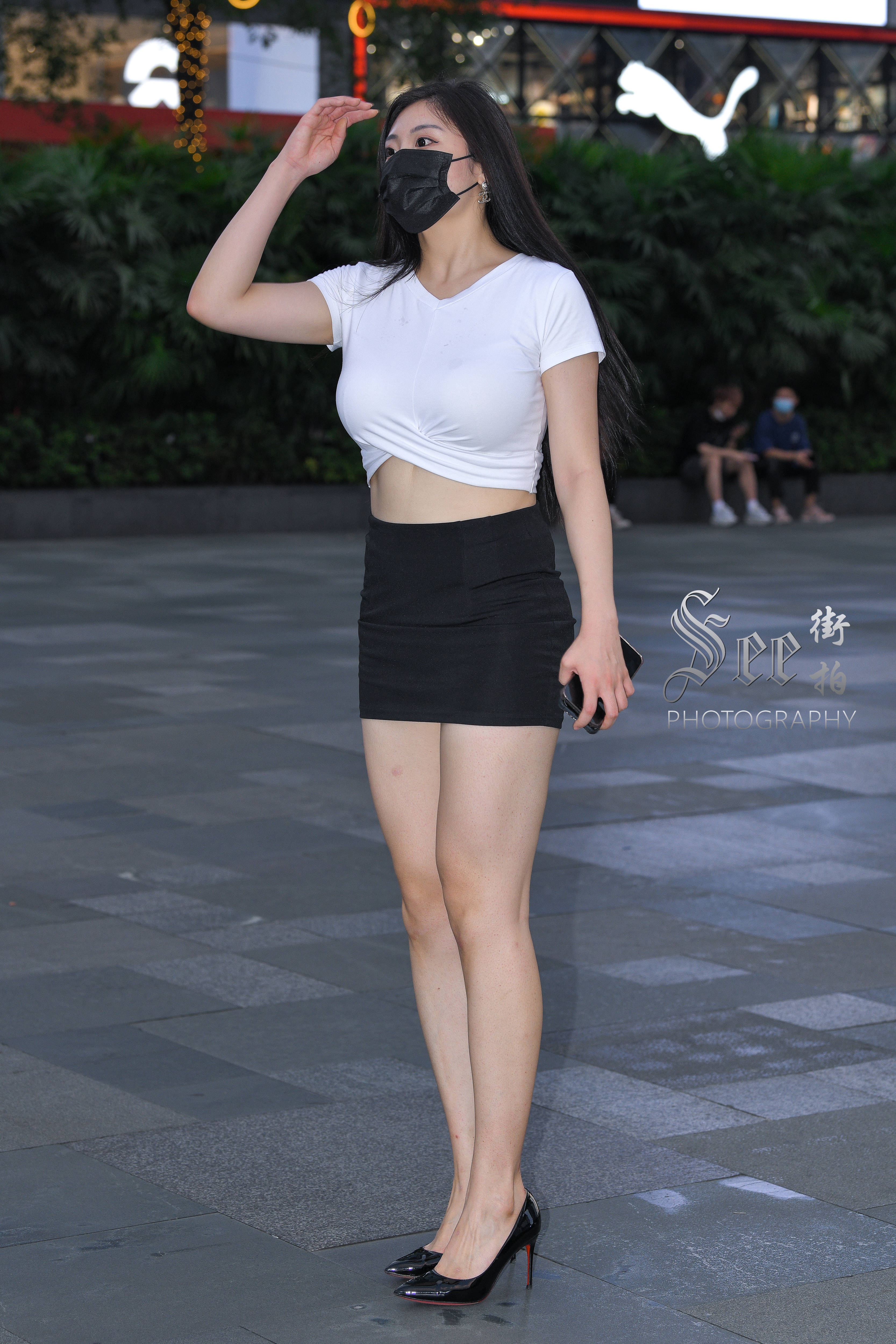 黑白搭配美丽好身材~~ ​​​