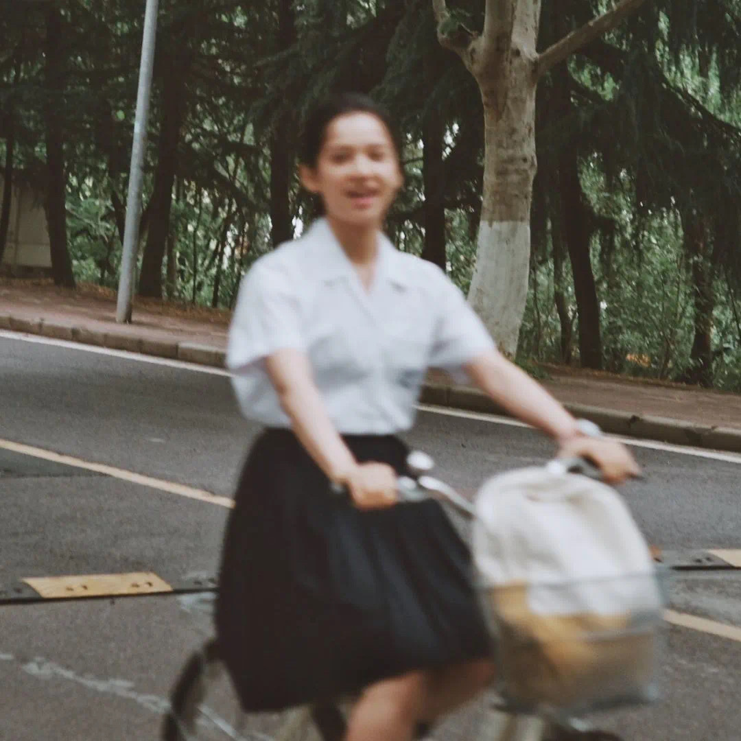 电影感WeChat头像。 