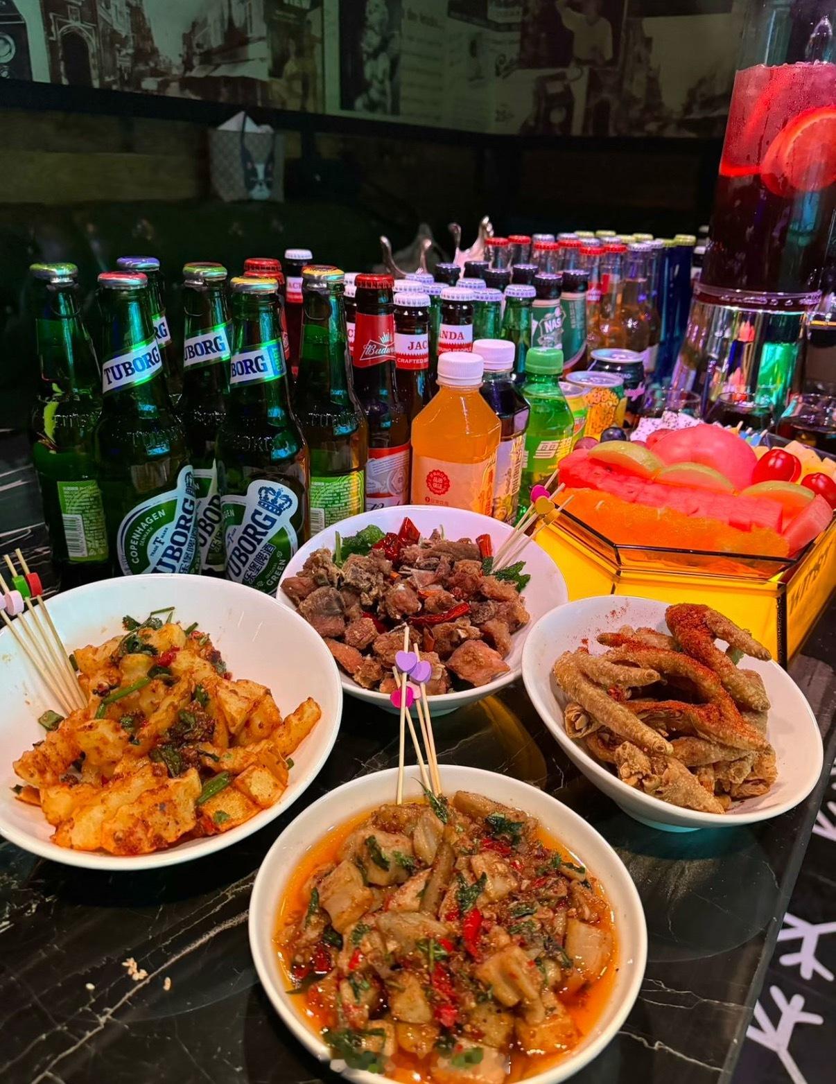 想减肥可以去KTV吃饭实则不然！！觉得ktv饭不好吃的一定没试过北京的某些ktv