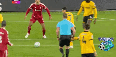 狼队vs利物浦 ｜狼队2比1利物浦 比赛最后一刻，阿利松大脚球被断，安德烈得球远