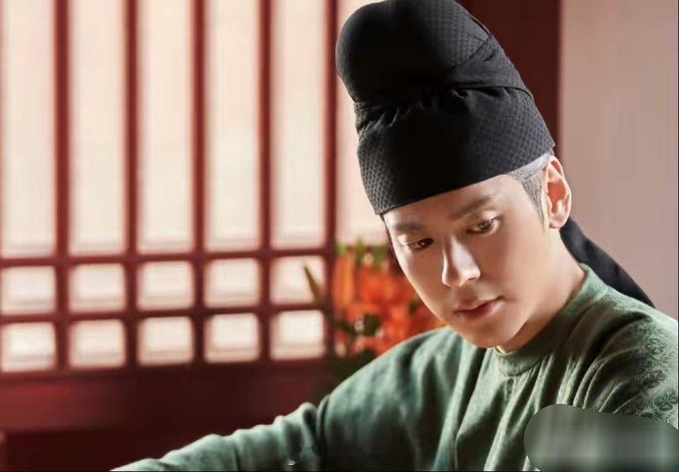 《国色芳华》鉴于该剧里除了县主之外，几乎没有完全的女性恶人，所以莲舟后期被何惟芳