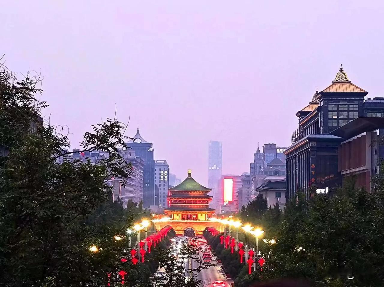 用平和的心态善意的眼睛去看待每一件事，你就会发现每天所遇到的都是开心与美好！
时
