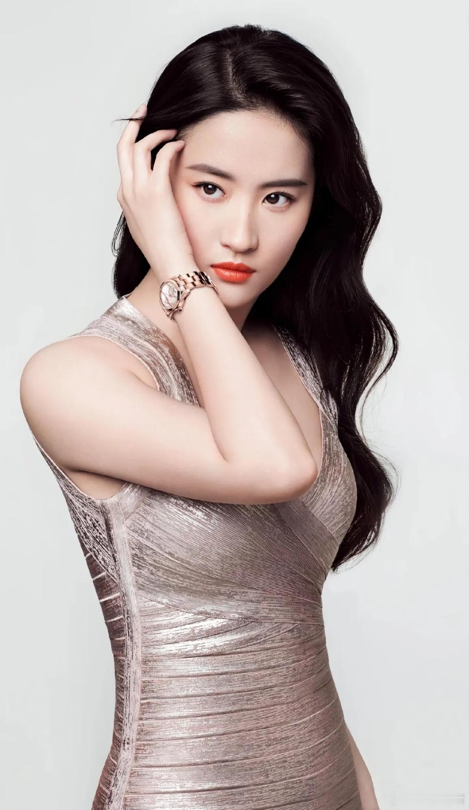 两位颜值爆表女明星：刘亦菲VS范冰冰！谁是颜值天后！ ​​​