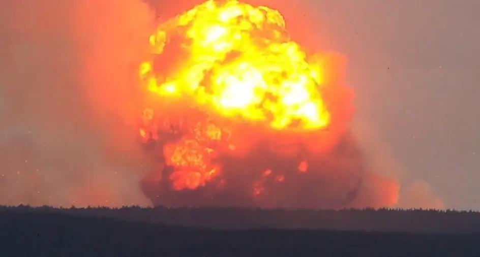 从奔驰失速到奢侈品高地：中国高端制造的“最后一战”

2月12日，梅赛德斯-奔驰