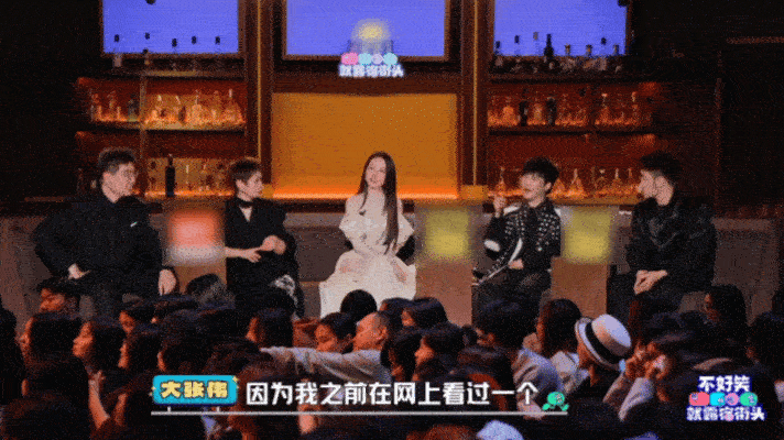 高铁静音车厢原来是手动静音 笑不活了！本以为是高科技隔音，没想到全靠人工手动静音