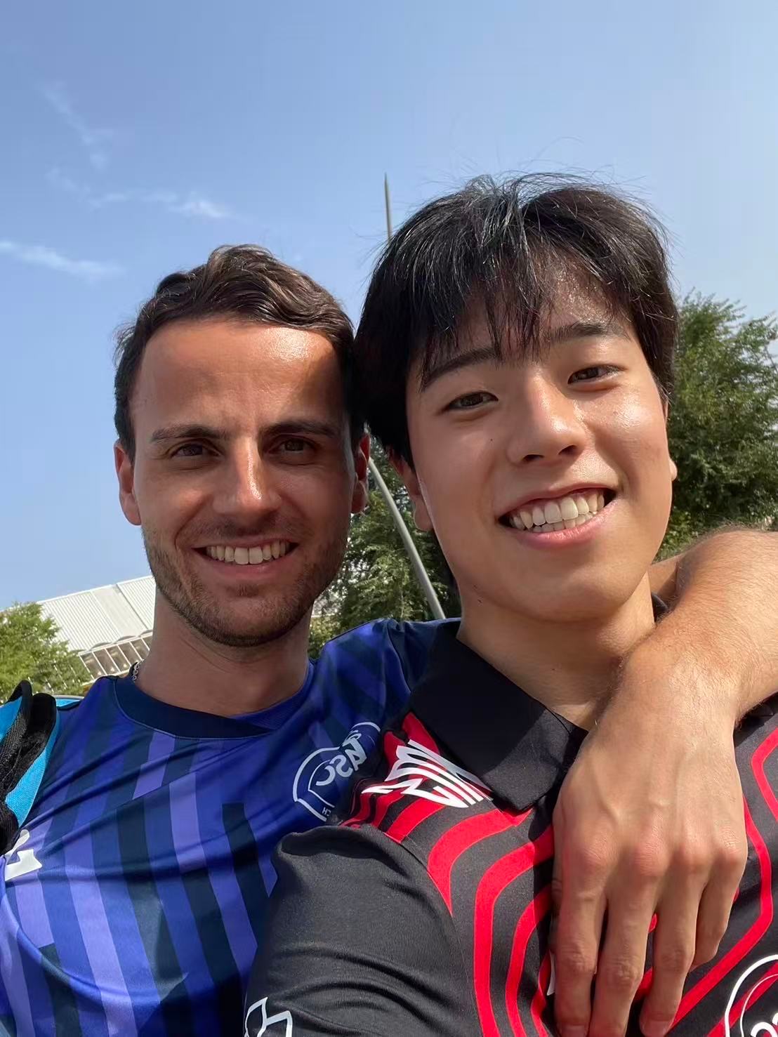 ASC俱乐部队友篠塚大登和阿波罗尼亚🤳 ​​​