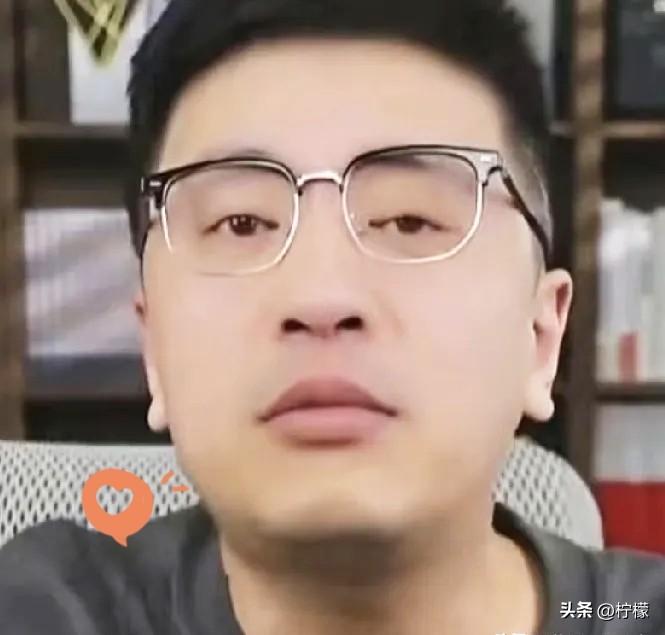 好奇查了下张雪峰的出身。
不查不知道，
一查才知道，张雪峰根本不是资源咖，他就是