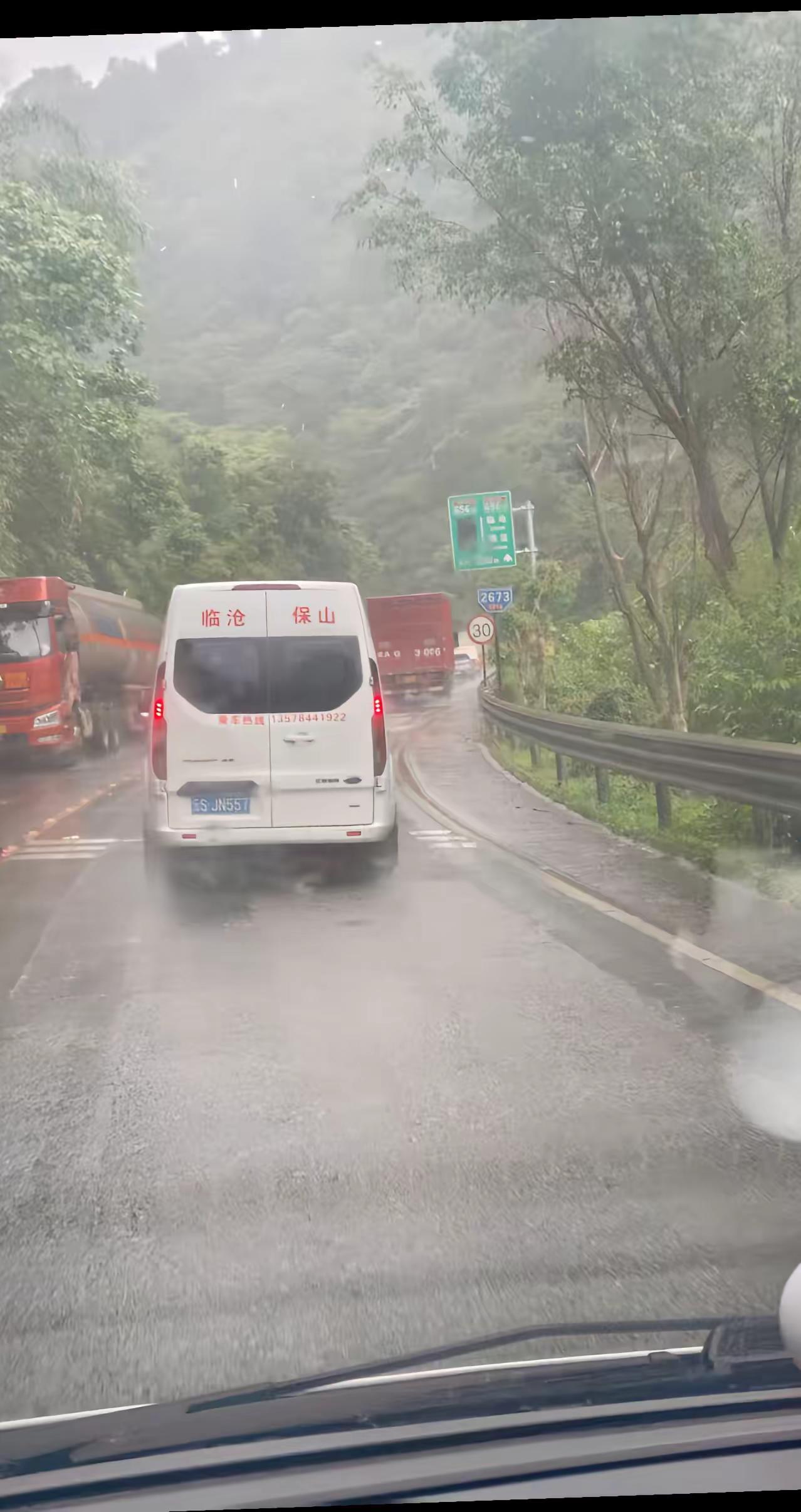 又被偷拍了，在祥临工路上车友还是多呢，📢📢📢