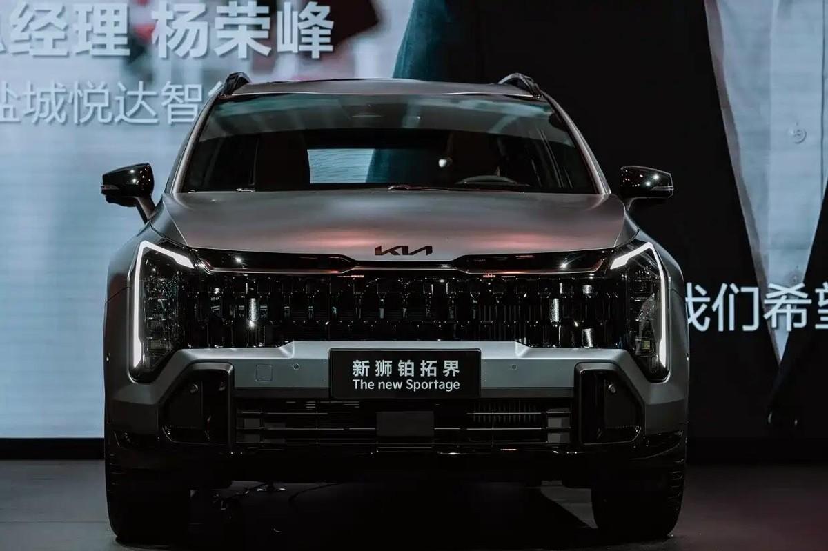 800万份信赖的续章！起亚新狮铂拓界内外焕新，期待值拉满
在全球SUV市场，起亚