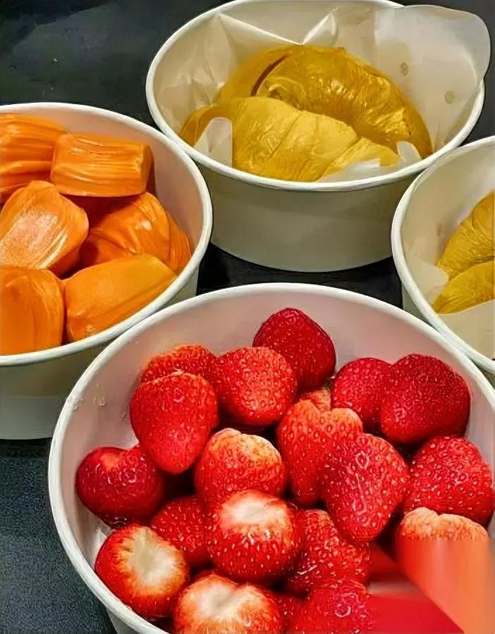 夫妻关系咋算顶级？

不是搭伙而是战友！

那些让人羡慕的夫妻，从不是关起门来互