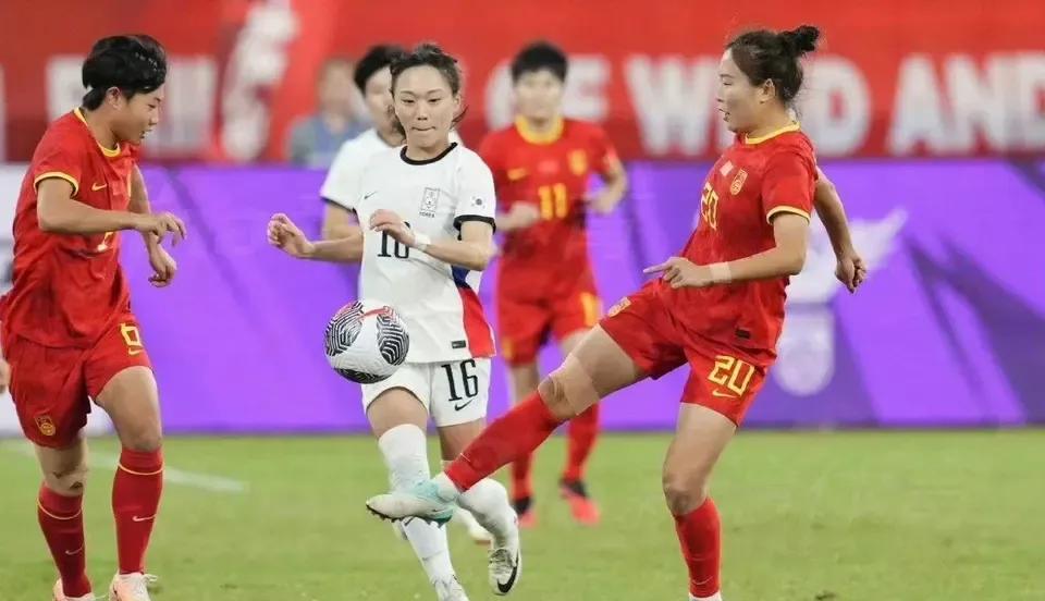 女足缺席奥运会将成为常态，水庆霞不是罪魁祸首。
一、女足人才培养呈断档趋势。
目