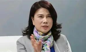 董明珠总是出其不意，这次直接把格力技校的小卖部关停了。 

起因很简单，她逛校园