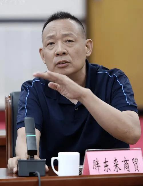 胖东来筑牢品牌护城河，成功注册“于东来”商标

2025年5月，天眼查显示胖东来
