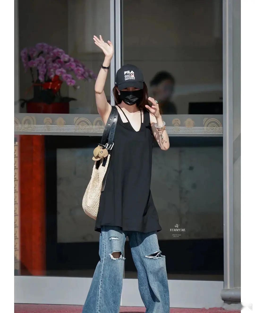 杨紫怎么穿私服和大牌都这么的土 ​​​