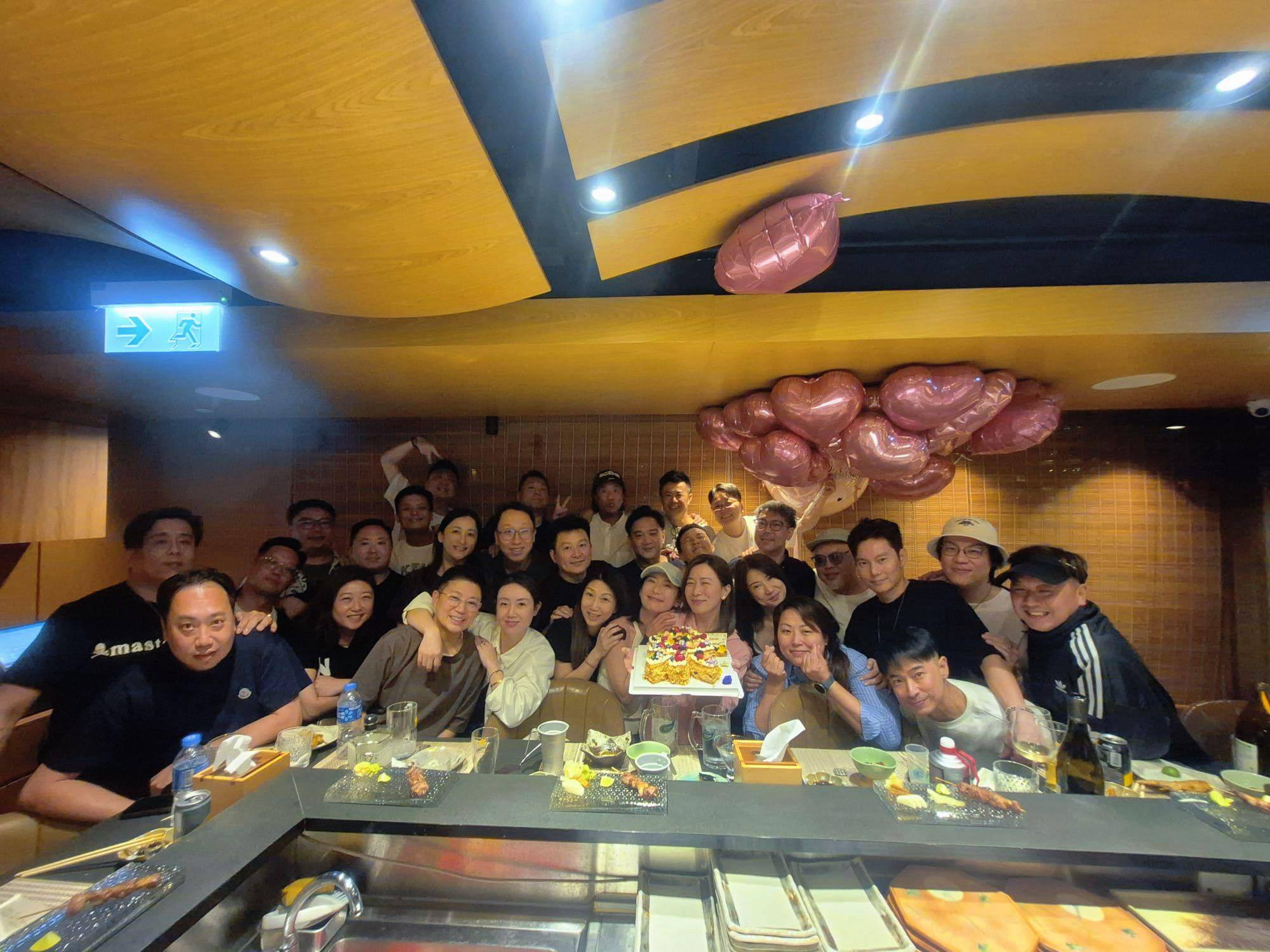 佘诗曼  ｜佘诗曼528生日快乐 过了一整个月生日的宝宝终于快迎来了自己的生日?