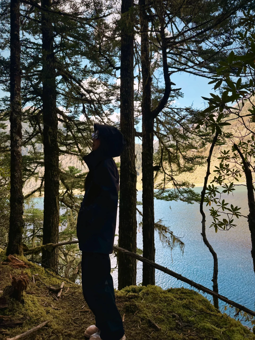 香格里拉⛰️ 冲锋衣和徒步很适配
