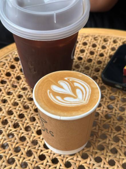 一杯咖啡暴露了两代人的鸿沟！


那杯星巴克端回家，
掀开的是家里那本难念的经