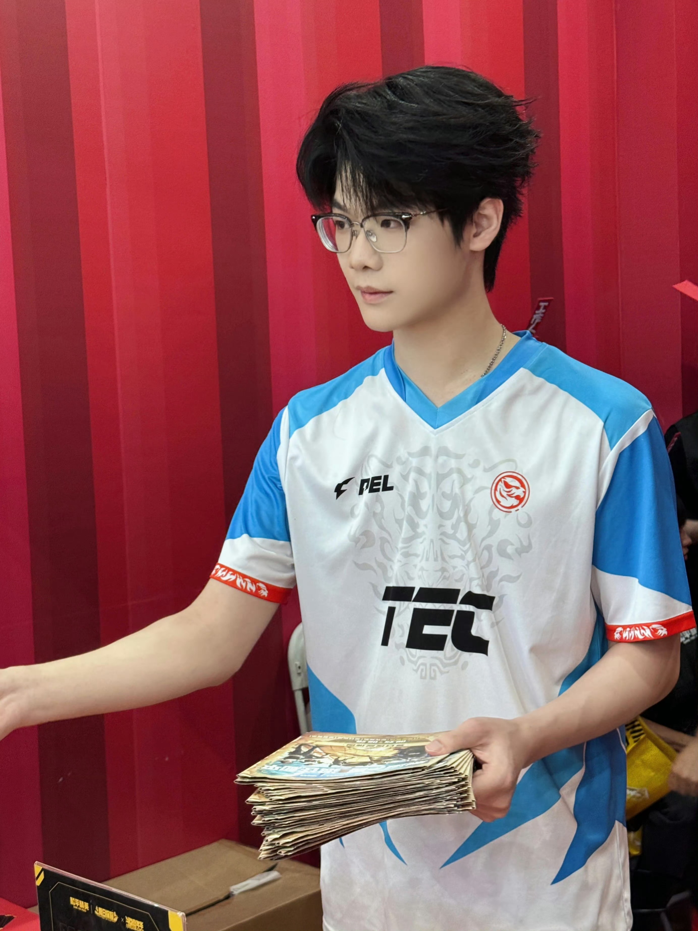 队服🕊️简直帅得我没话说2026PEL夏季赛2026PELoo33的鸽