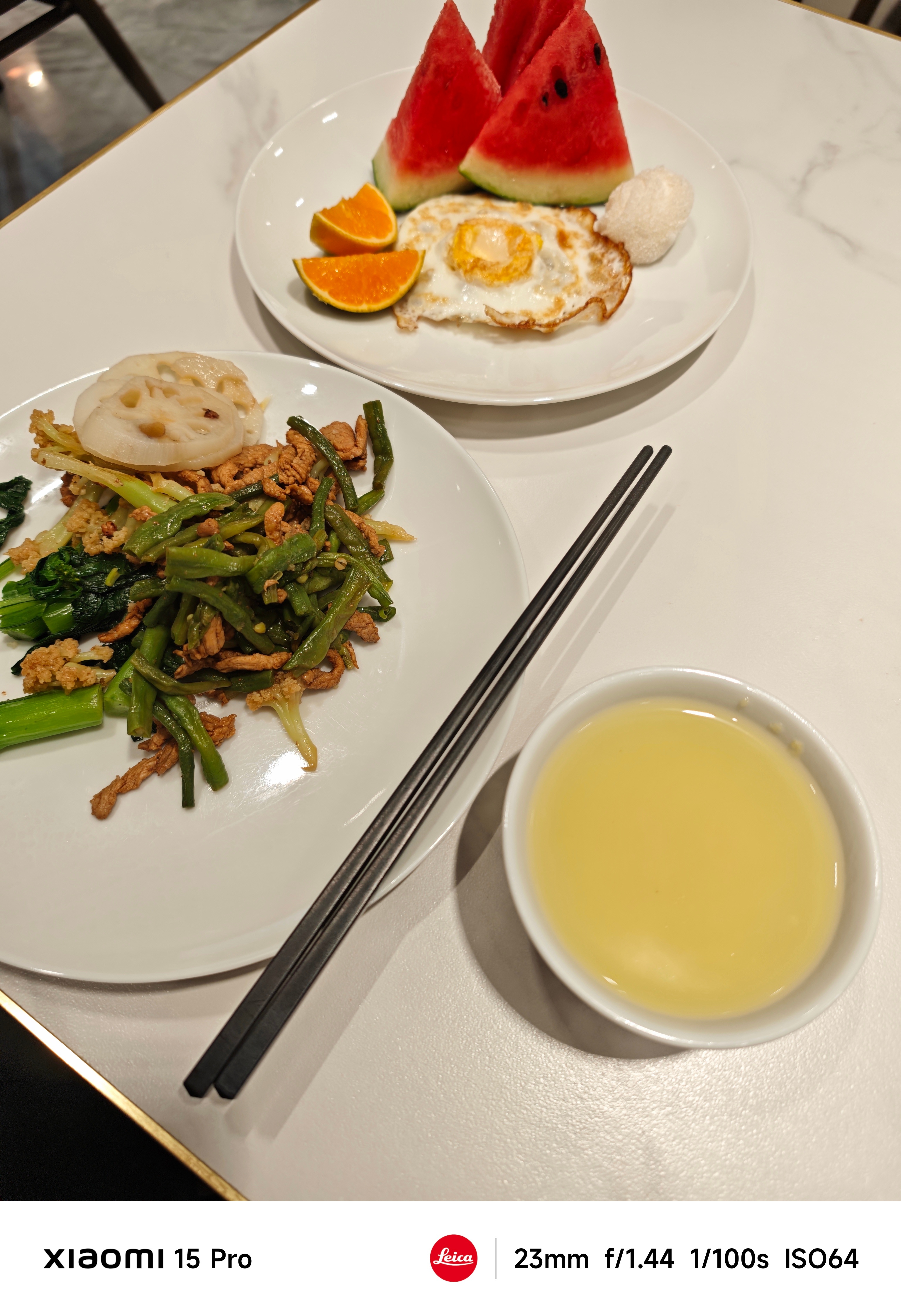 早！哥几个 ~喝一碗小米粥🥣  一会上午去汽车工厂参观，到时候看看有没有什么好