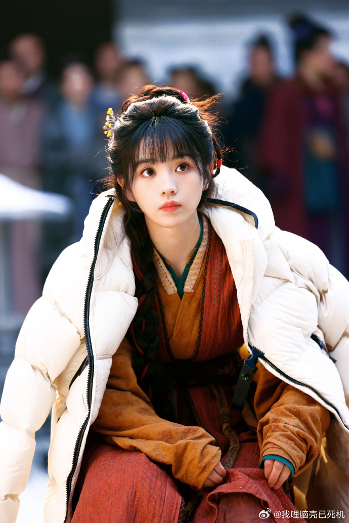 樊长玉长宁重逢樊长玉眉眼间的泪光 樊长玉长宁重逢，眉眼间的泪光是失而复得的幸福。