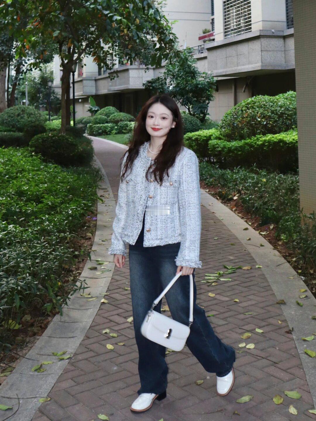 微胖女孩秋天的漂亮衣服也太多啦！！！