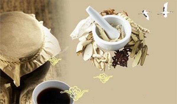 仅几味药帮助患者三年的精神分裂后，我想说只叫终身服药的，无异于庸医害人

很多人