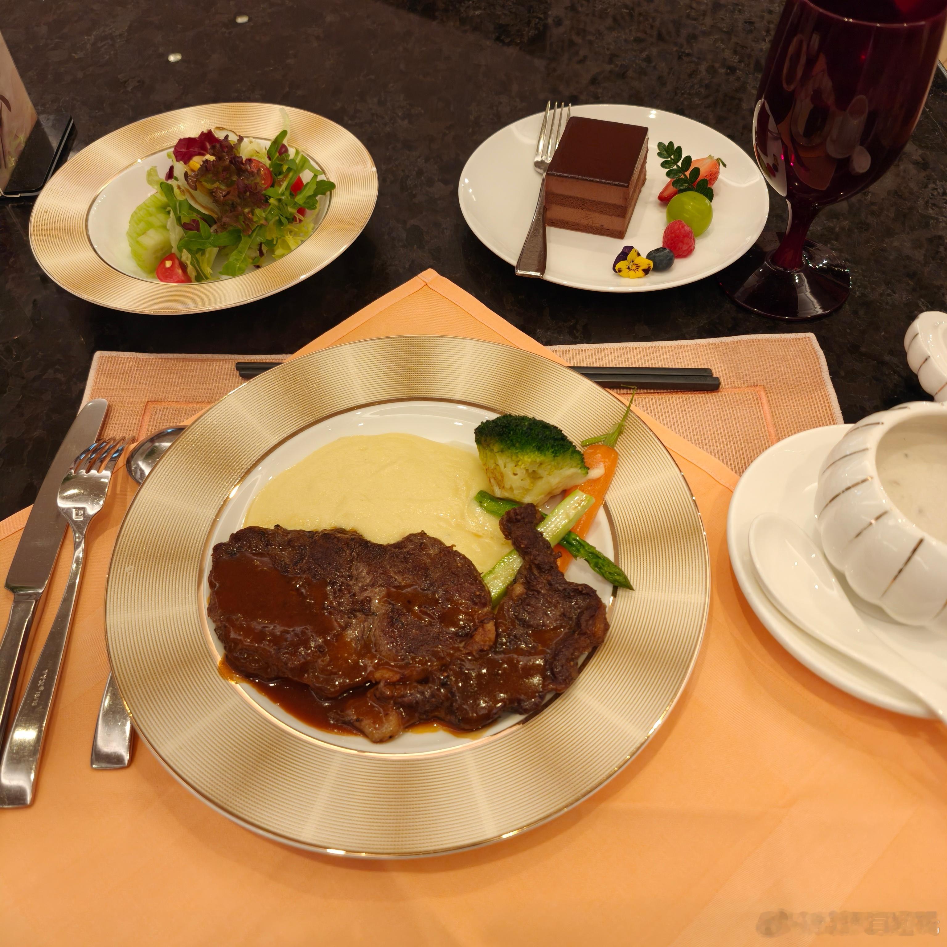 原谅我真的吃不惯西餐，宁可吃碗蛋炒饭