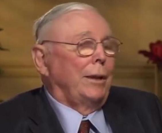 美专家：中国必须站出来了！“中国必须站出来领导世界了”，美国知名经济专家萨克斯日