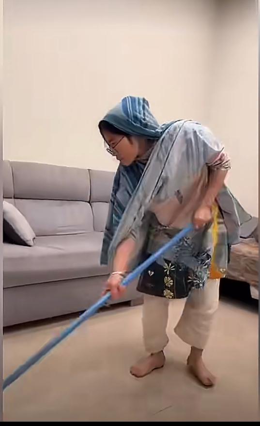 中国女子晒巴基斯坦生活日常，一天忙到脚不沾地，忙但幸福着。一早起来为2个孩子准备