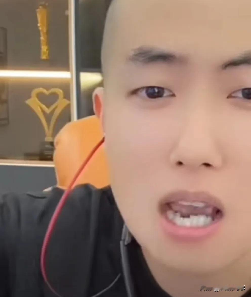 丁一嘲讽刘二狗团播360度模仿博雅 二驴，团播为了卖货变现！

        