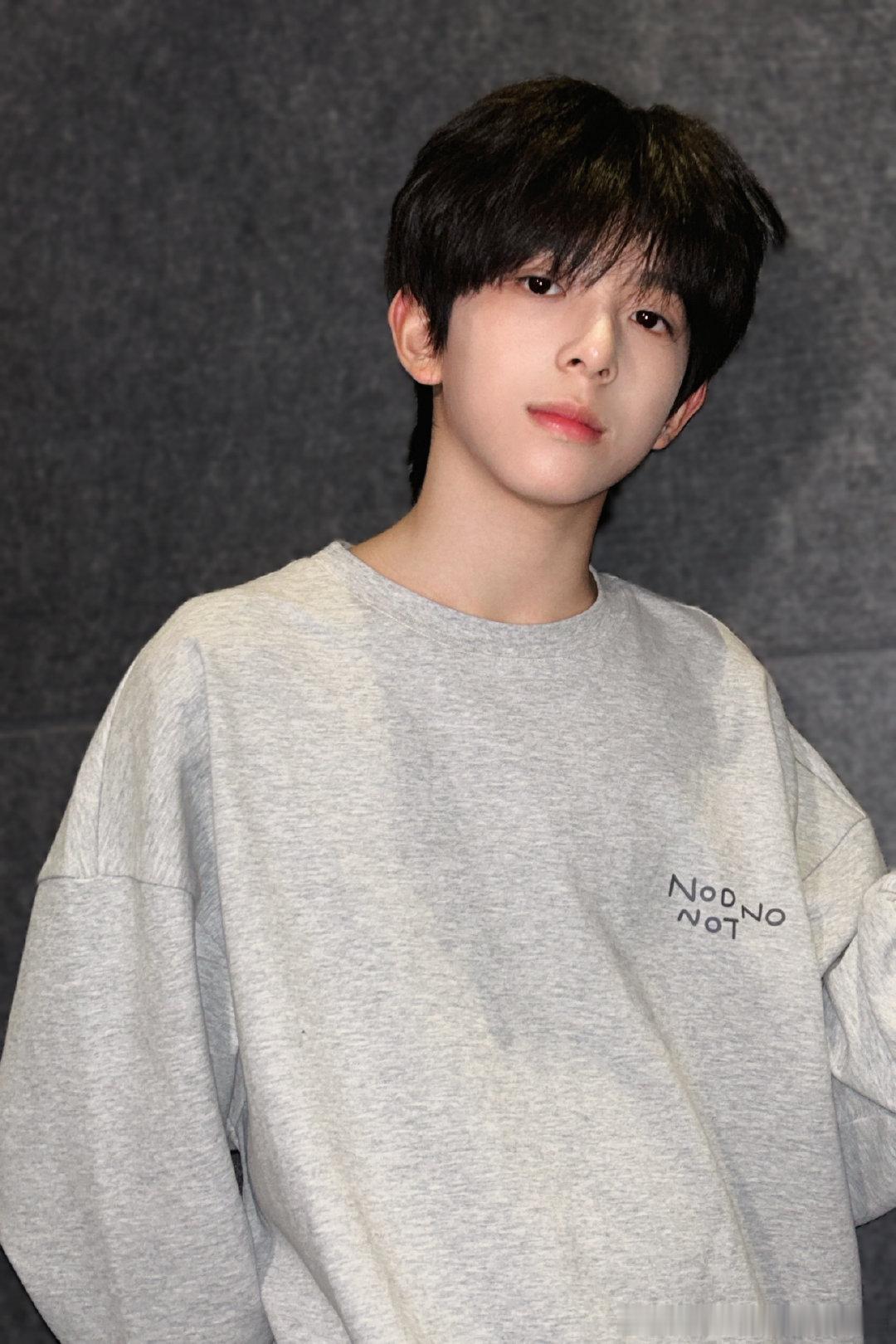 陈浚铭[超话] 🎸陈浚铭 四代全能门面ace 🎸陈浚铭 四代人气top IP