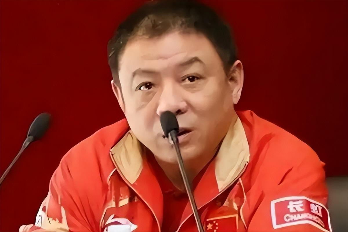 他是“日乒克星”王励勤的恩师，与王楠闹掰，支持女儿归化奥地利。
 
 



 