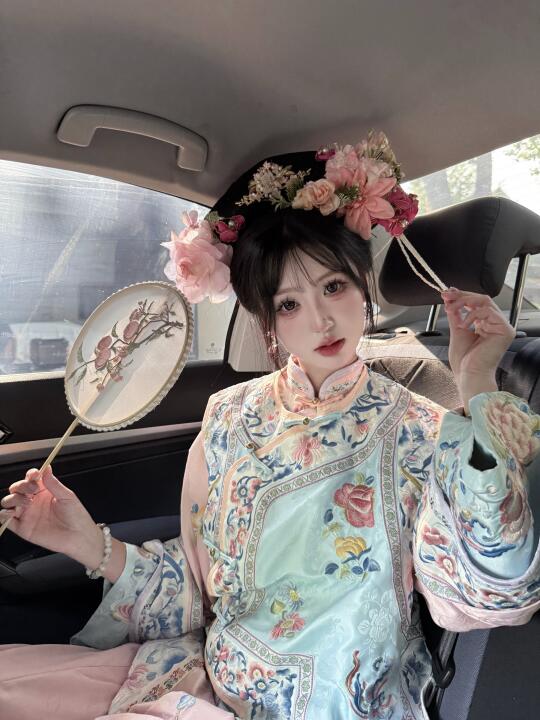 格格驾到