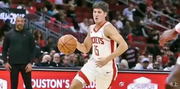 脸都不要了，火箭94-101不敌湖人，大比分2-0落后，这4位球员必须为输球负责