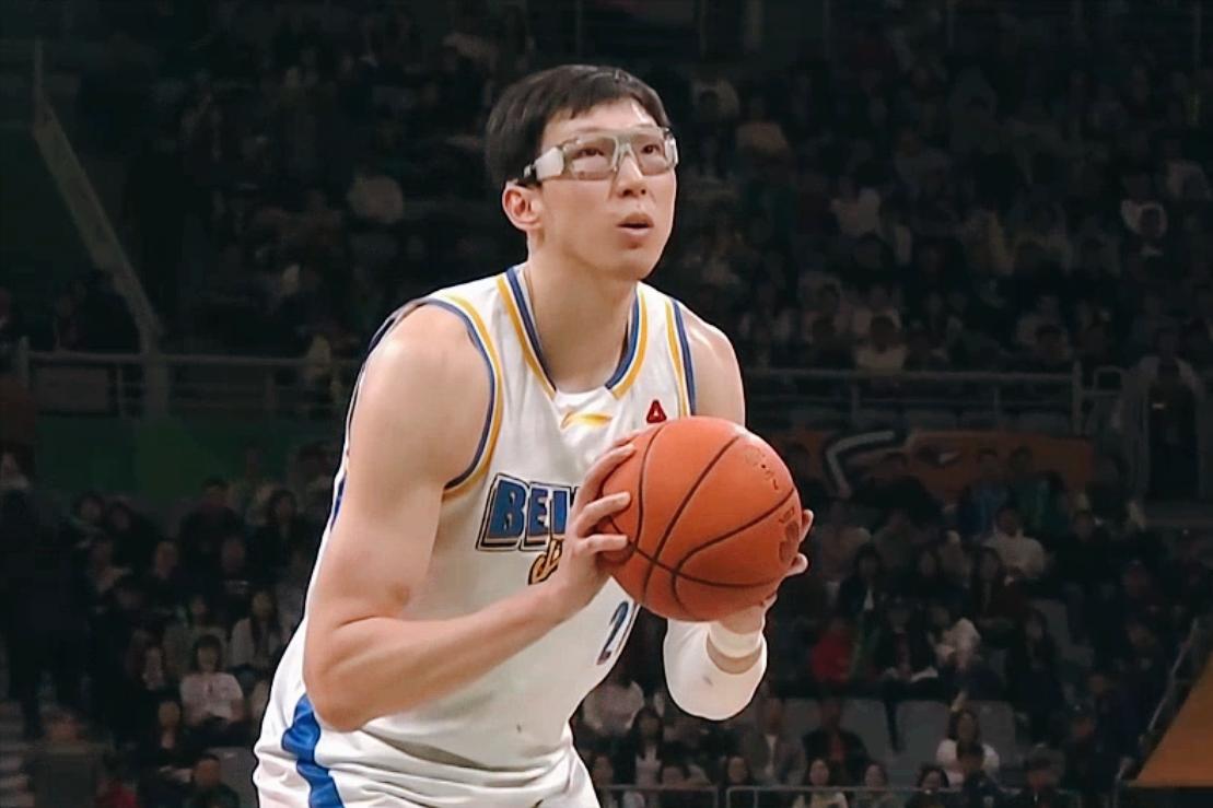 别瞎黑周琦了行不行！京辽大战里，他的作用不能因罚球被抹掉。

京辽大战的功都记在