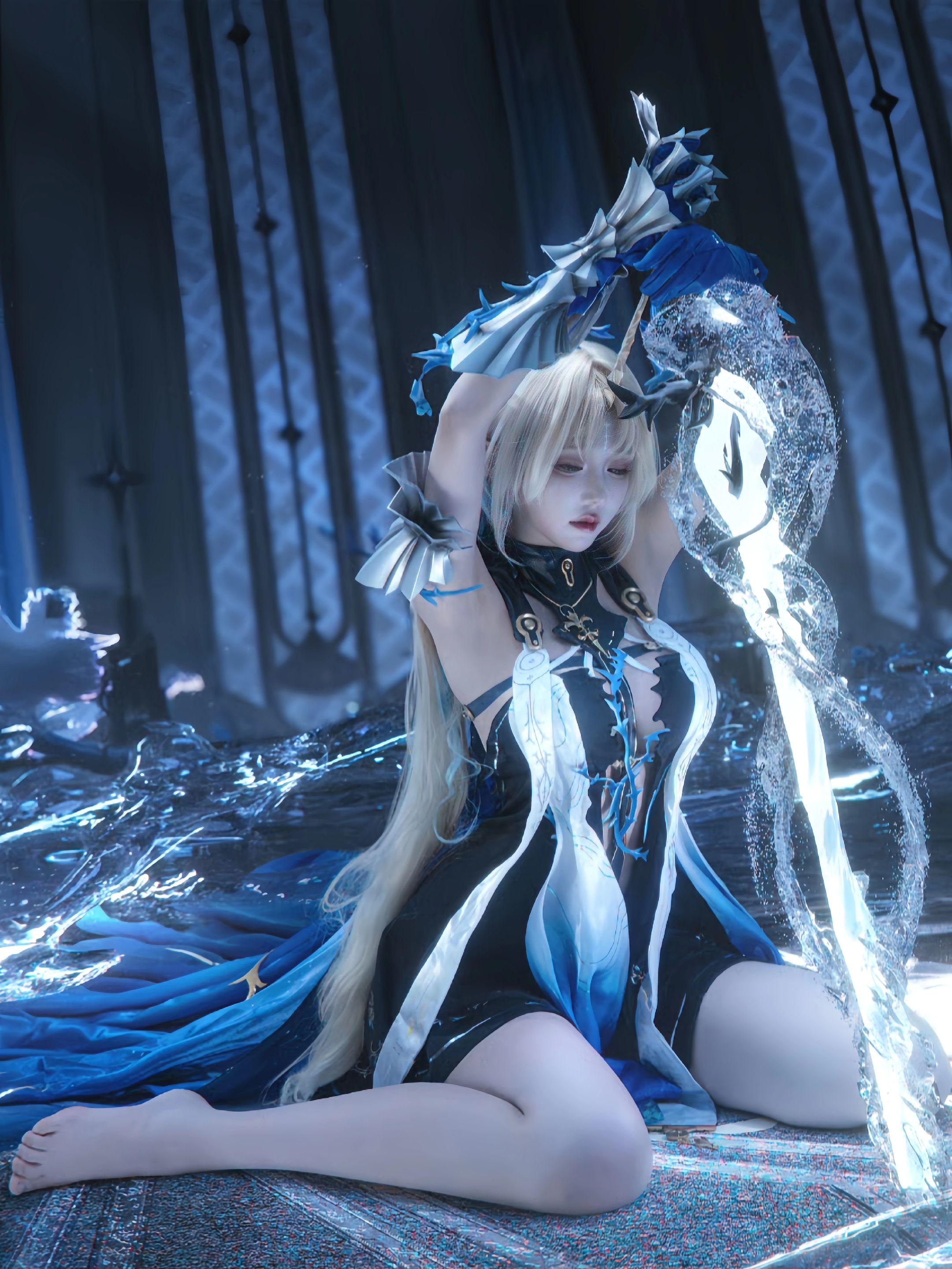 走路摇zly 卡提希娅 cos