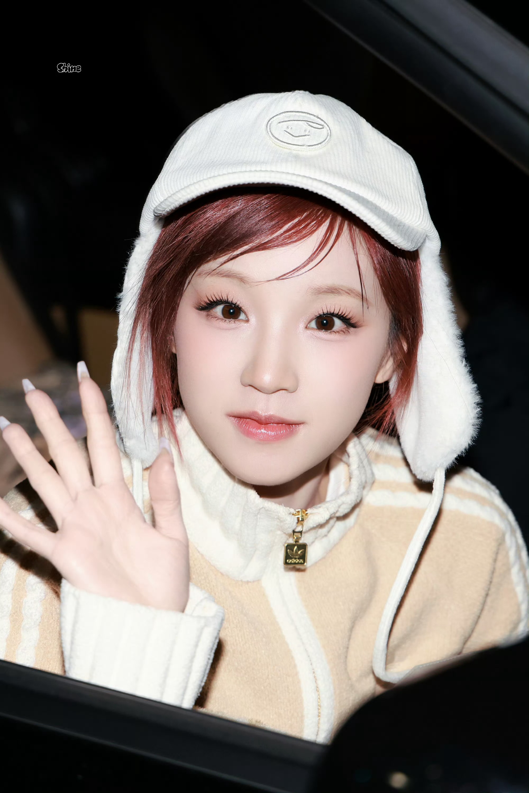 宋雨琦开年单月第三支商务蒂芙尼即将官宣fendi × tiffany × tor