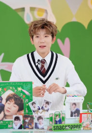 【王源回应新专进度 】3月29日，在直播中回应新专辑进度：有写出自己觉得很棒的作