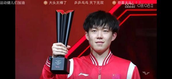 王楚钦杀进WTT福冈总决赛八强啦！
这小子真猛啊！
想想之前跟莫雷加德打，那可是