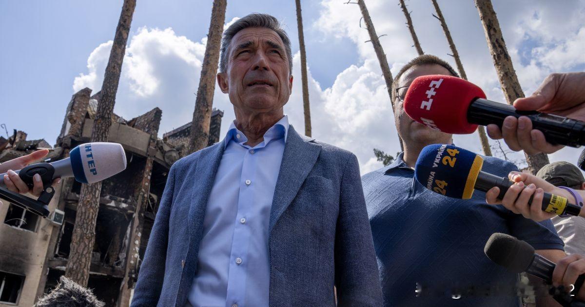 前北约秘书长呼吁派遣军队，援助乌克兰并警示不作为将面临后果

摘要：拉斯穆森表示