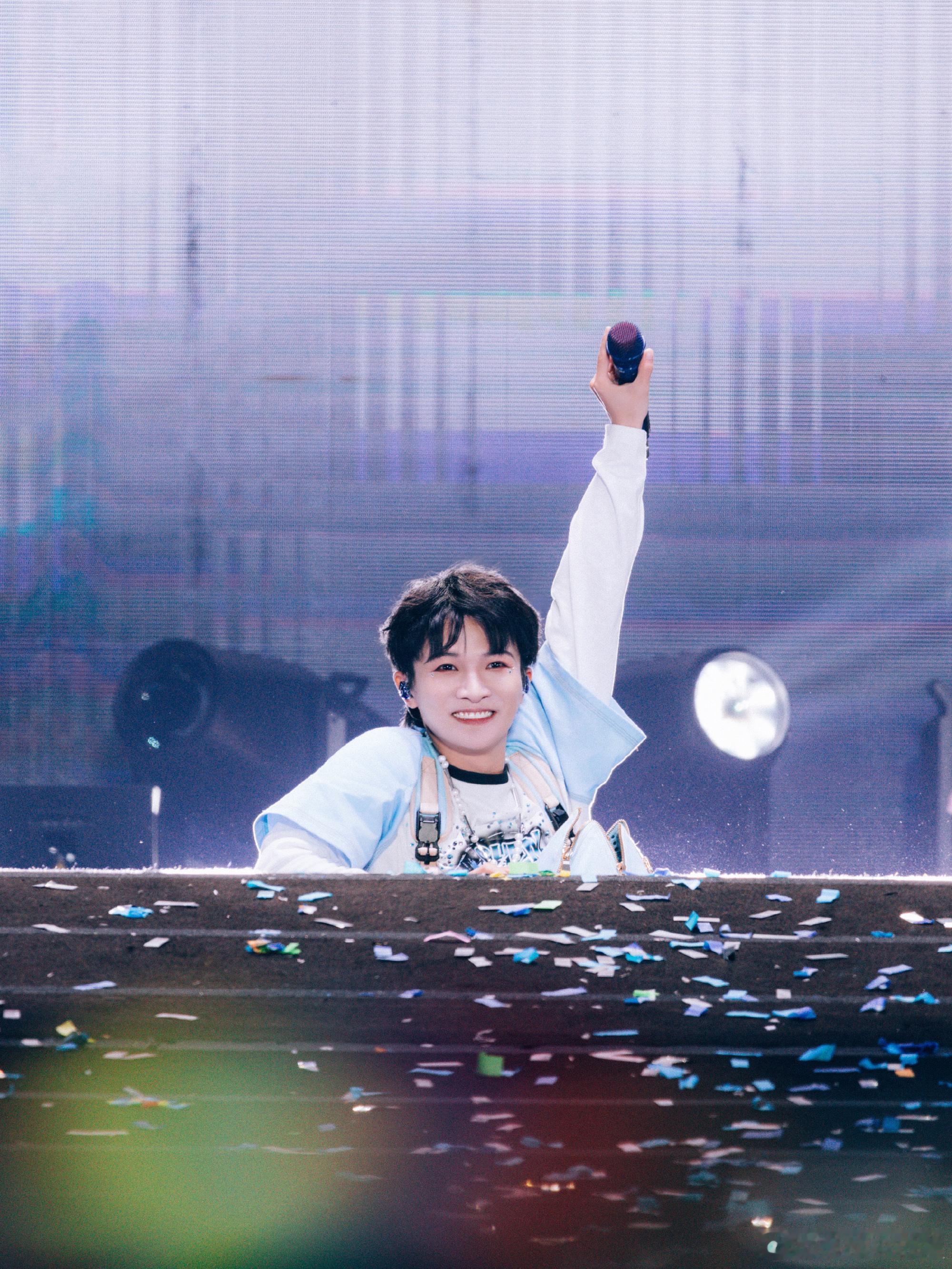 周深苏州演唱会预售时间周深苏州演唱会 等了这么久终于等到周深苏州演唱会定档！4月