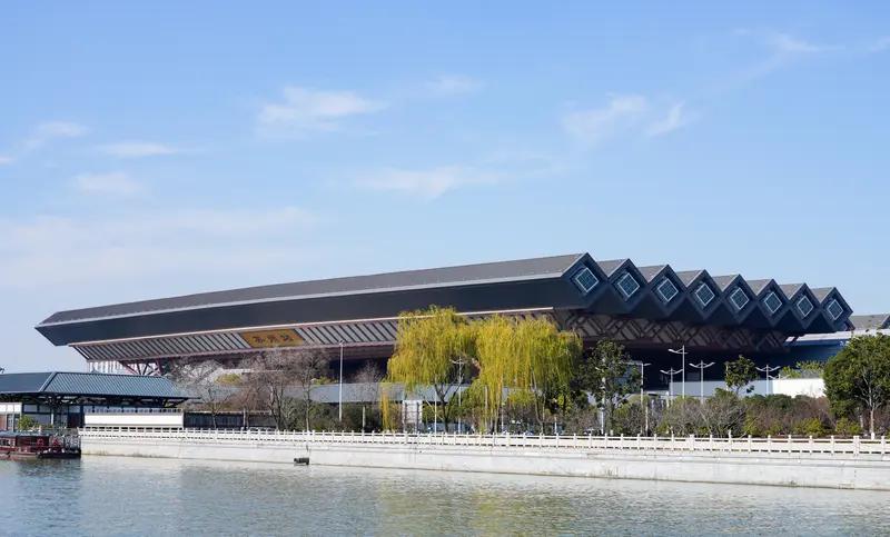 苏州一直心心念念着有自己的民用运输机场。早在2018年就成立专班规划研究，201