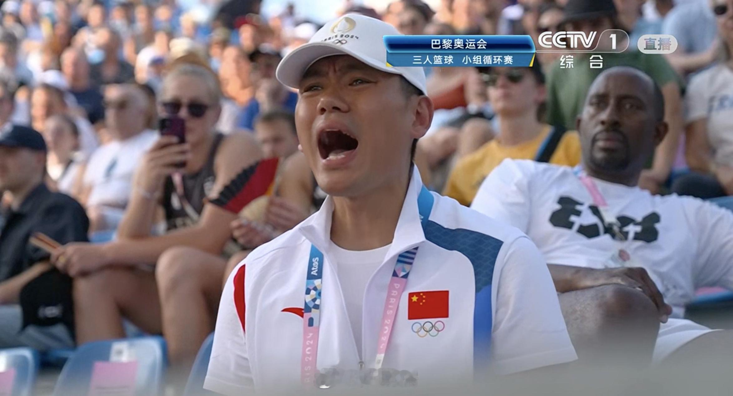 荷兰今天外线命中率并不高，但是咱们篮板球和防守做的并不够好，每次追完分后丢分贼快