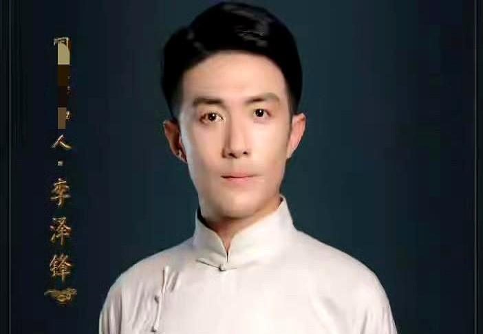 他演渣男，但没人说他真渣。
《承欢记》里姚志明那颗总不扣的西装纽扣，是他自己加