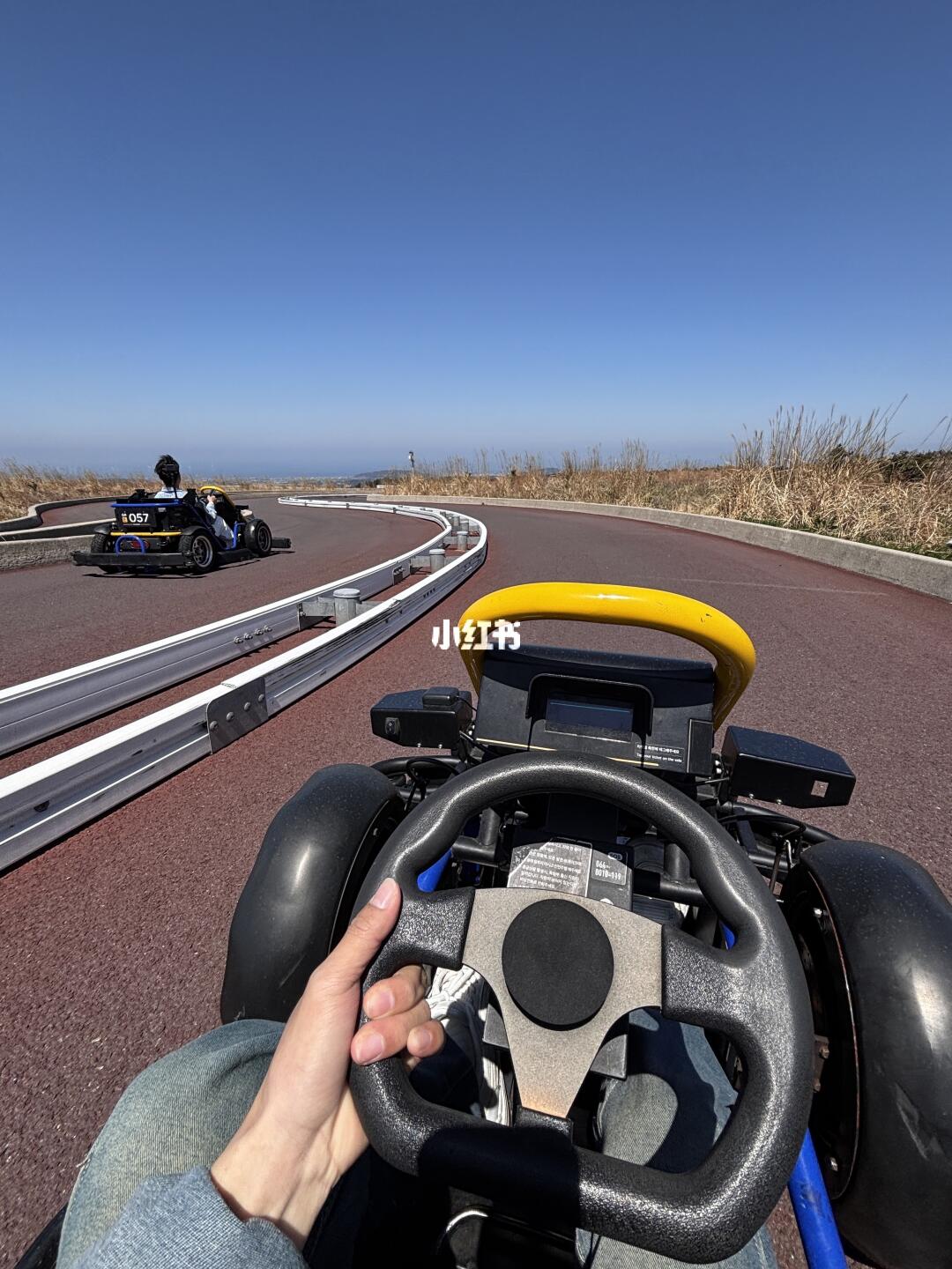 人生建议：来济州岛一定要开一次QQ飞车🏎️