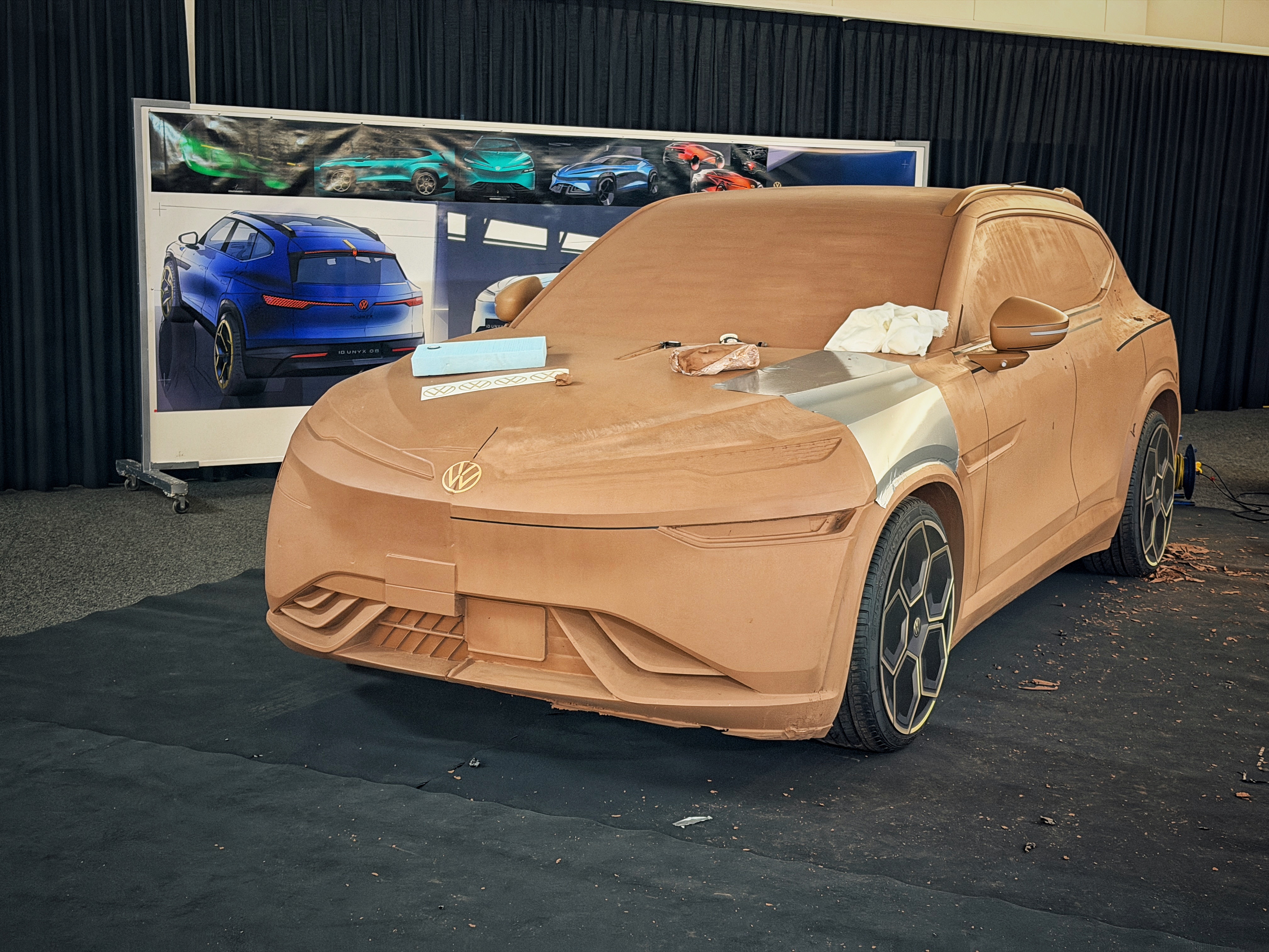 第一次切身感受油泥模型的价值，学习了欣哲频道大众 德国·沃尔夫斯堡汽车城